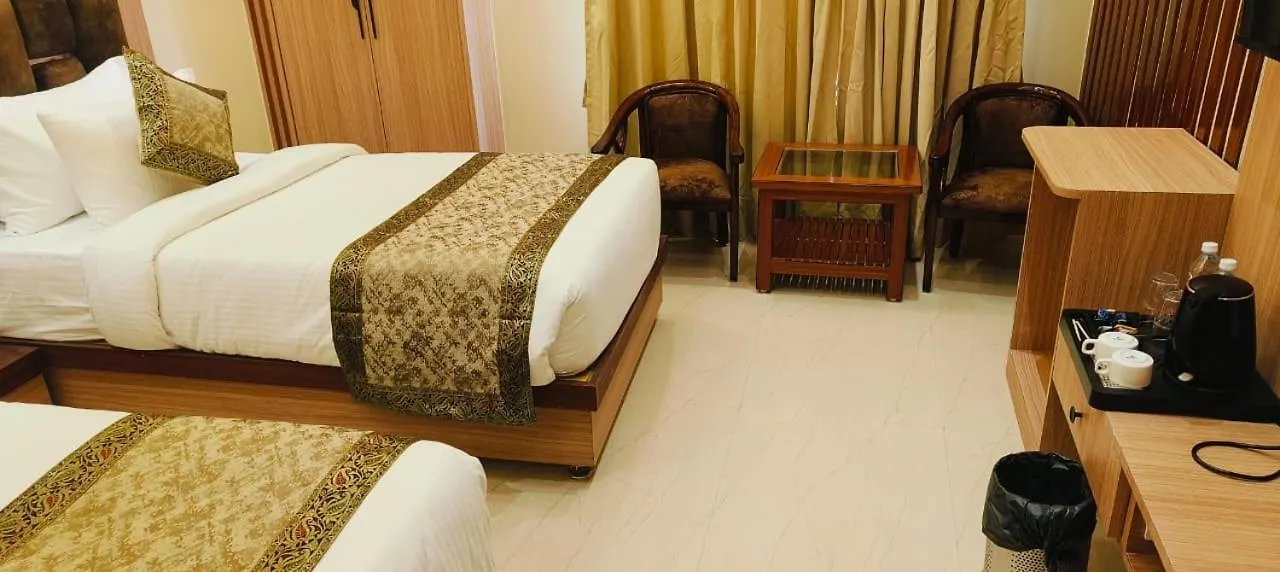Mantavya Hotel - Near Bhu Campus Βαρανάσι 5*,